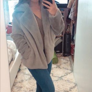 Grey Teddy Coat with Pockets!